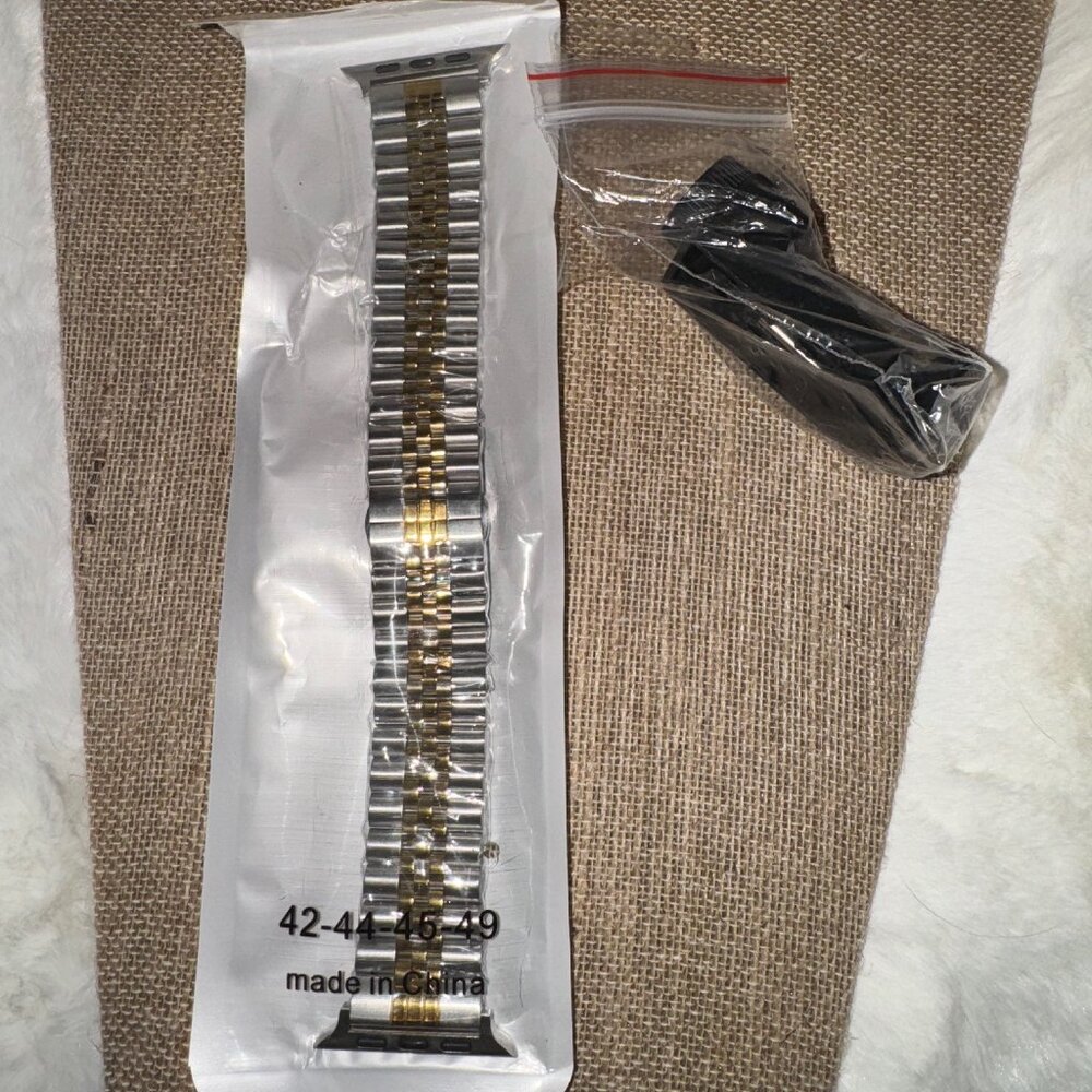 NWT!!  Waterproof - Two Tone Apple Watchband Bracelet